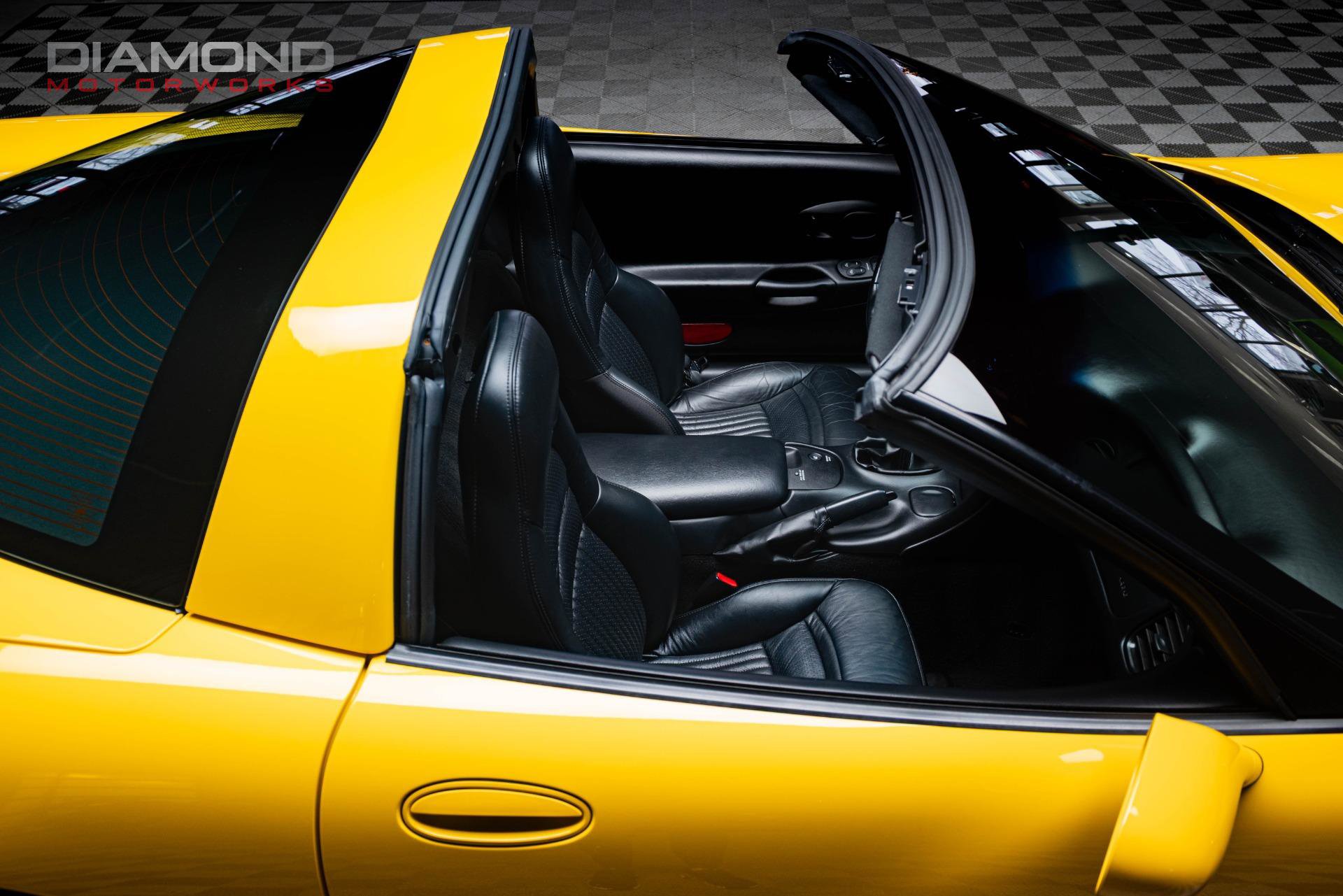 Used 2003 Chevrolet Corvette Coupe w/ Preferred Equipment Group image 65