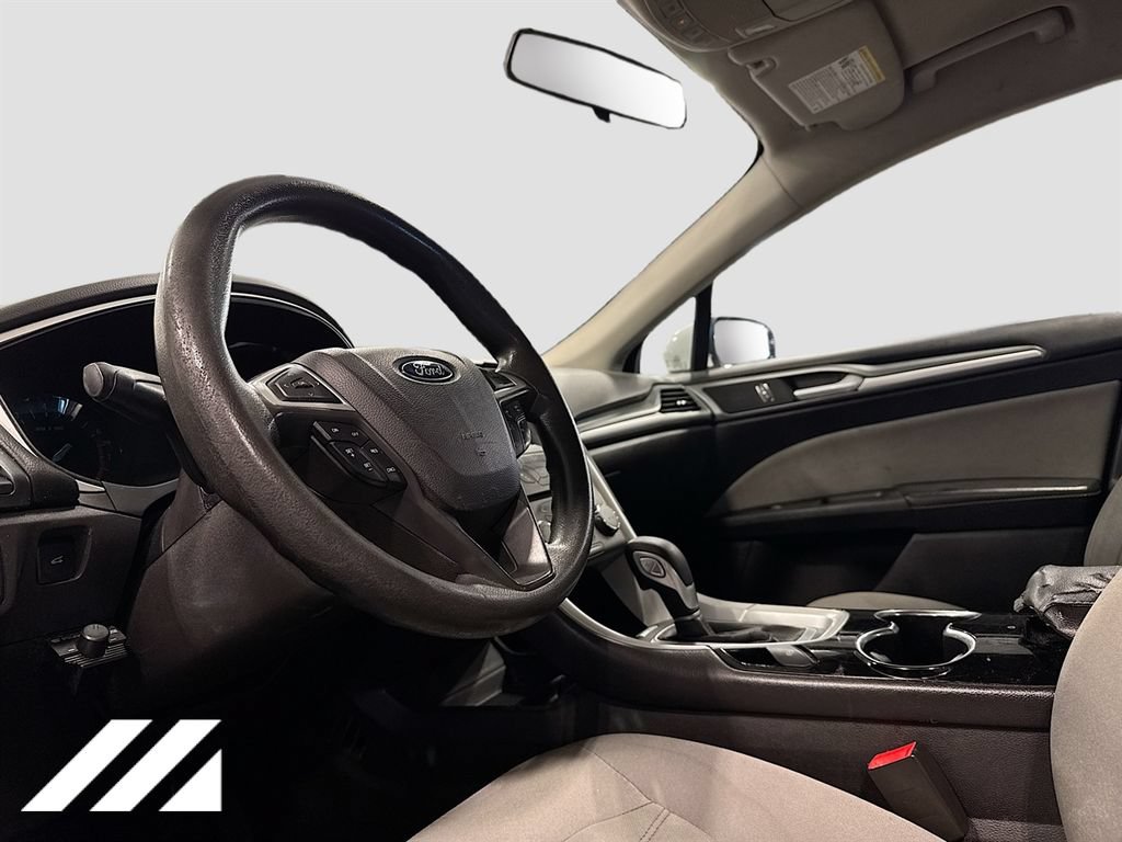 Used 2015 Ford Fusion S FWD image 9