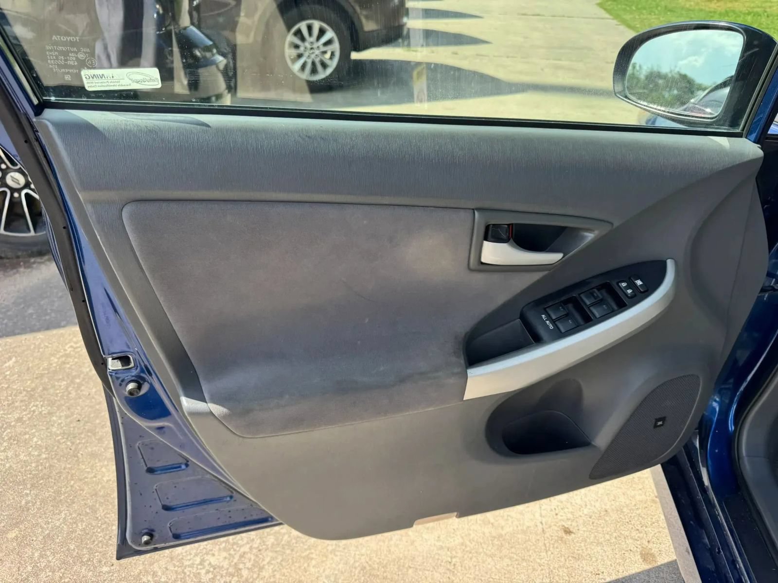 Used 2010 Toyota Prius Four FWD image 14