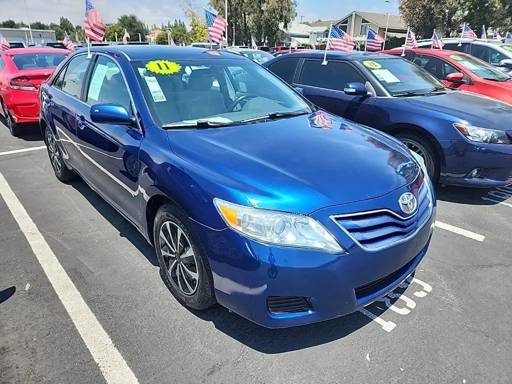 Used 2011 Toyota Camry LE FWD image 6
