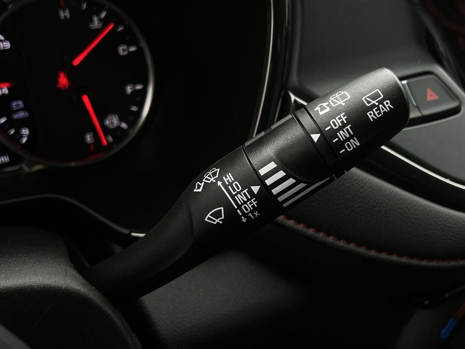 Used 2021 Chevrolet Blazer RS FWD image 38
