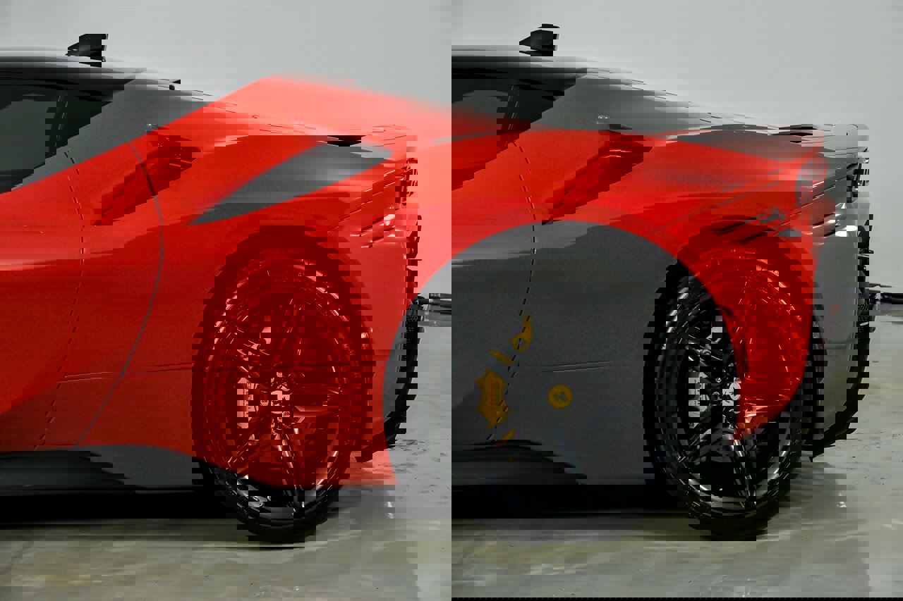 Used 2023 Ferrari SF90 Stradale image 9