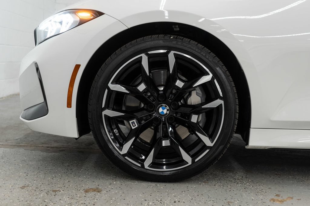 Used 2026 BMW 330i xDrive Sedan AWD/4WD image 36