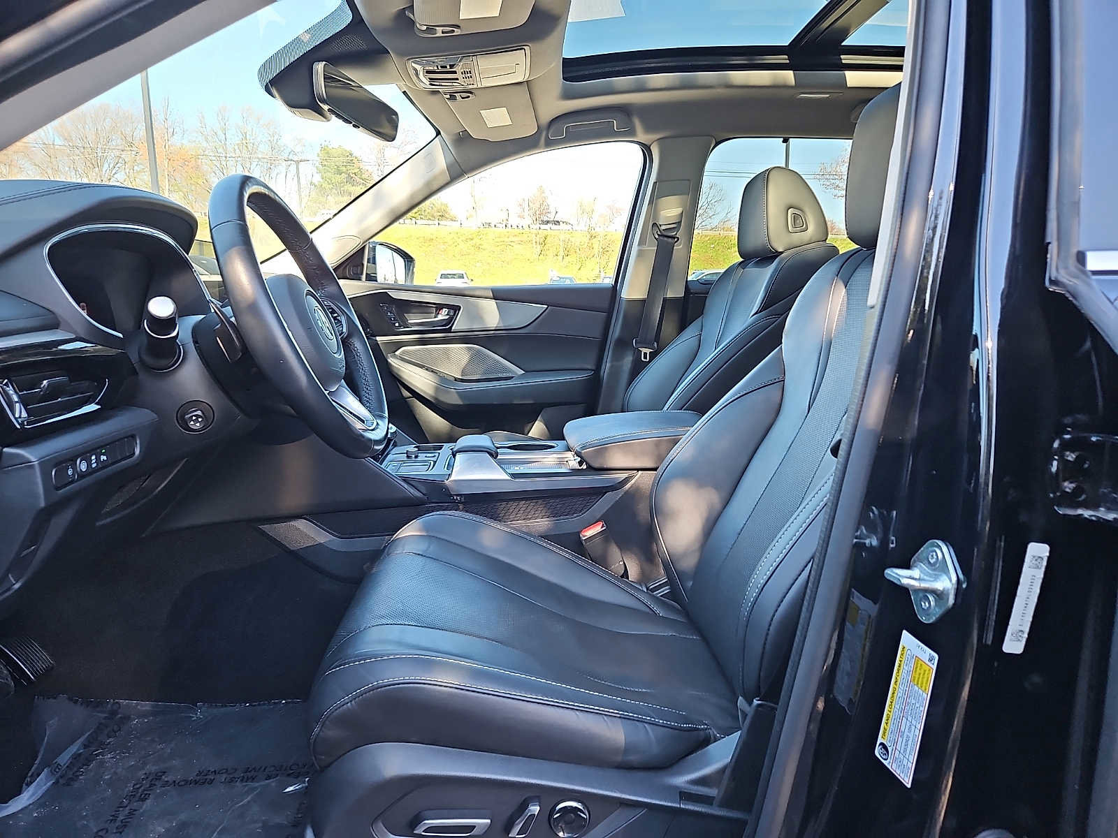 Used 2023 Acura MDX SH-AWD w/ Technology Package image 15