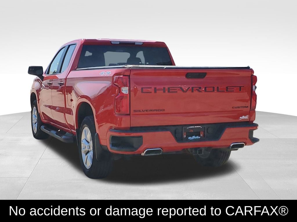 Used 2020 Chevrolet Silverado 1500 Custom w/ Custom Convenience Package AWD/4WD image 4