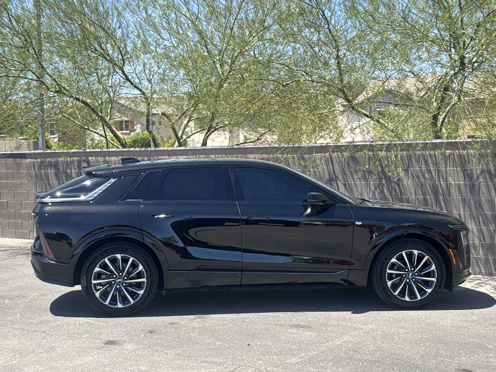 Used 2025 Cadillac Lyriq Sport w/ LPO, Floor Liner Package AWD/4WD image 9