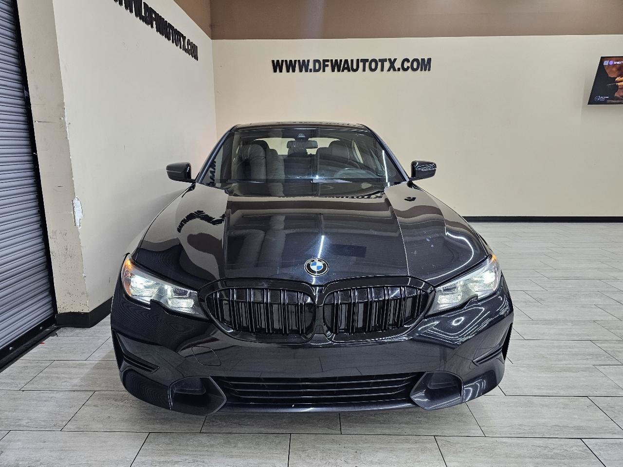 Used 2020 BMW 330i Sedan RWD image 3