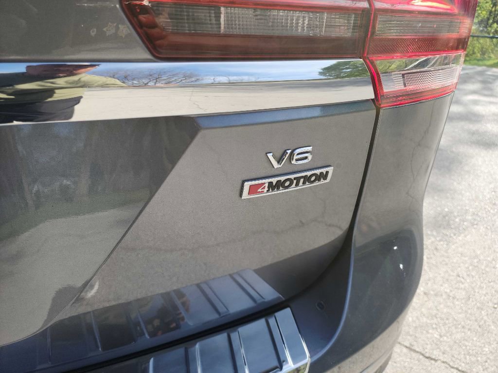 Used 2020 Volkswagen Atlas SEL R-Line AWD/4WD image 7