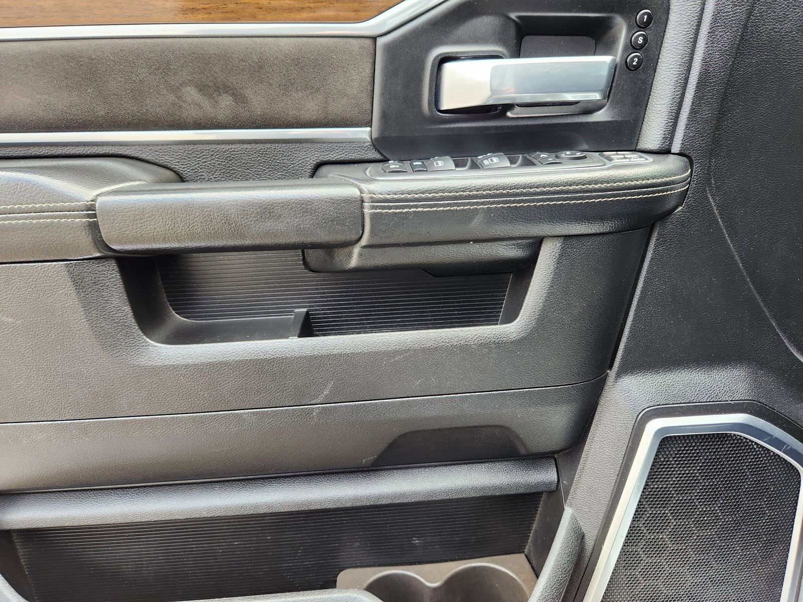 Used 2024 RAM 2500 Laramie image 31