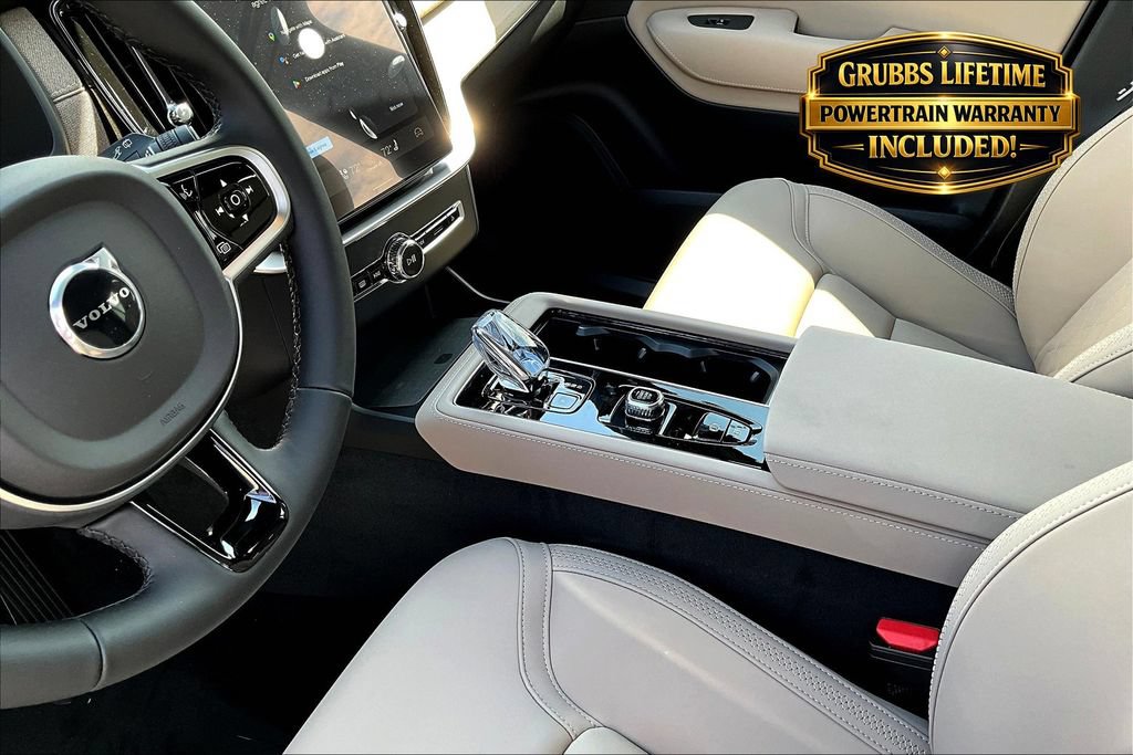 Certified 2026 Volvo XC90 B5 Plus w/ Protection Package Premier AWD/4WD image 21