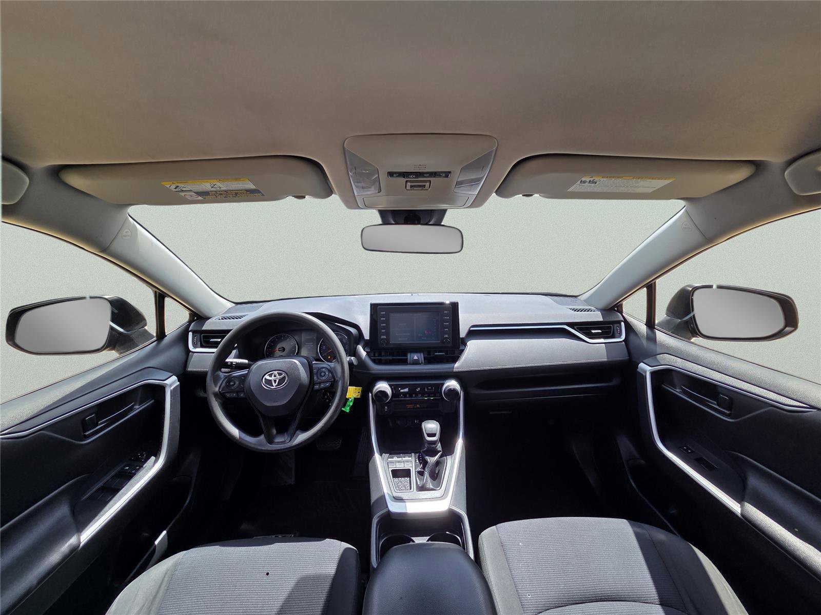 Used 2019 Toyota RAV4 LE image 29
