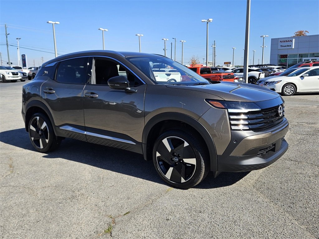 New 2026 Nissan Kicks SR image 16