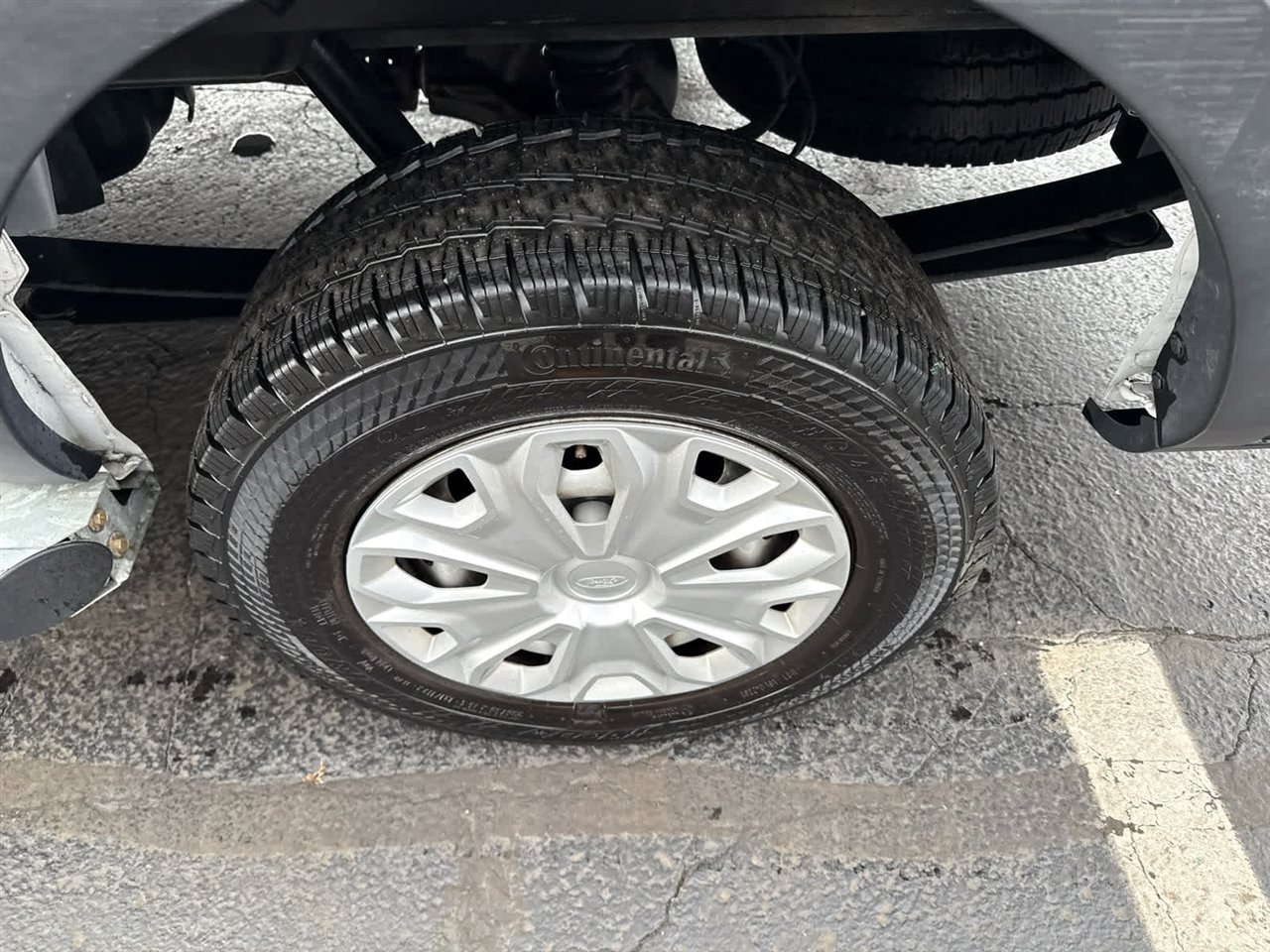 Used 2024 Ford Transit 250 w/ Exterior Upgrade Package image 12