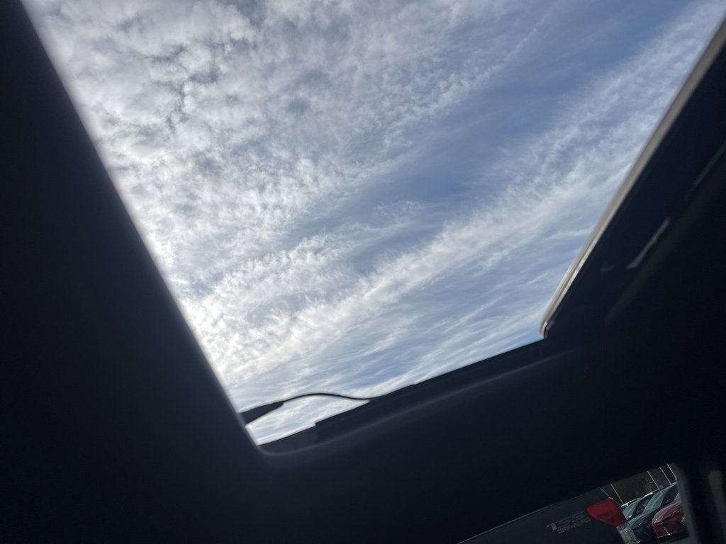 Used 2010 Chevrolet Camaro SS w/ RS Package image 11