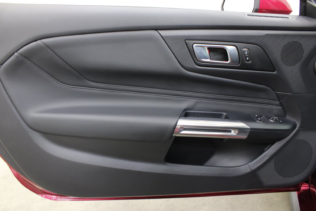Used 2025 Ford Mustang GT Premium RWD image 16