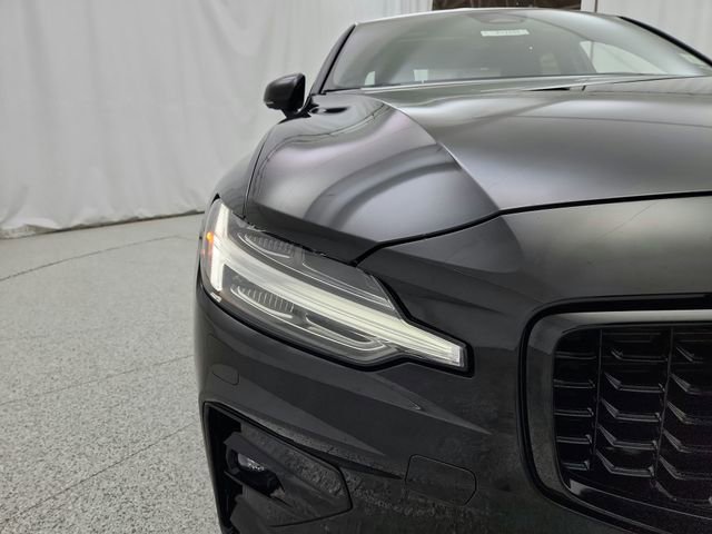 Certified 2023 Volvo S60 B5 Plus w/ Climate Package image 27