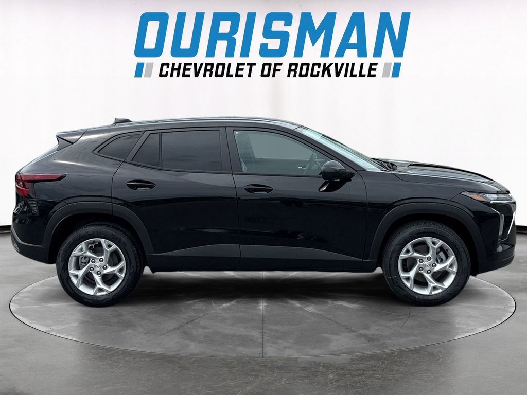 New 2026 Chevrolet Trax LS w/ LS Convenience Package FWD image 7