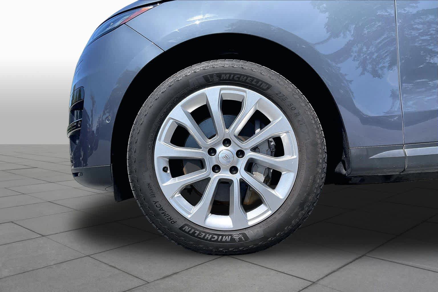 Used 2024 Land Rover Range Rover Sport SE AWD/4WD image 10