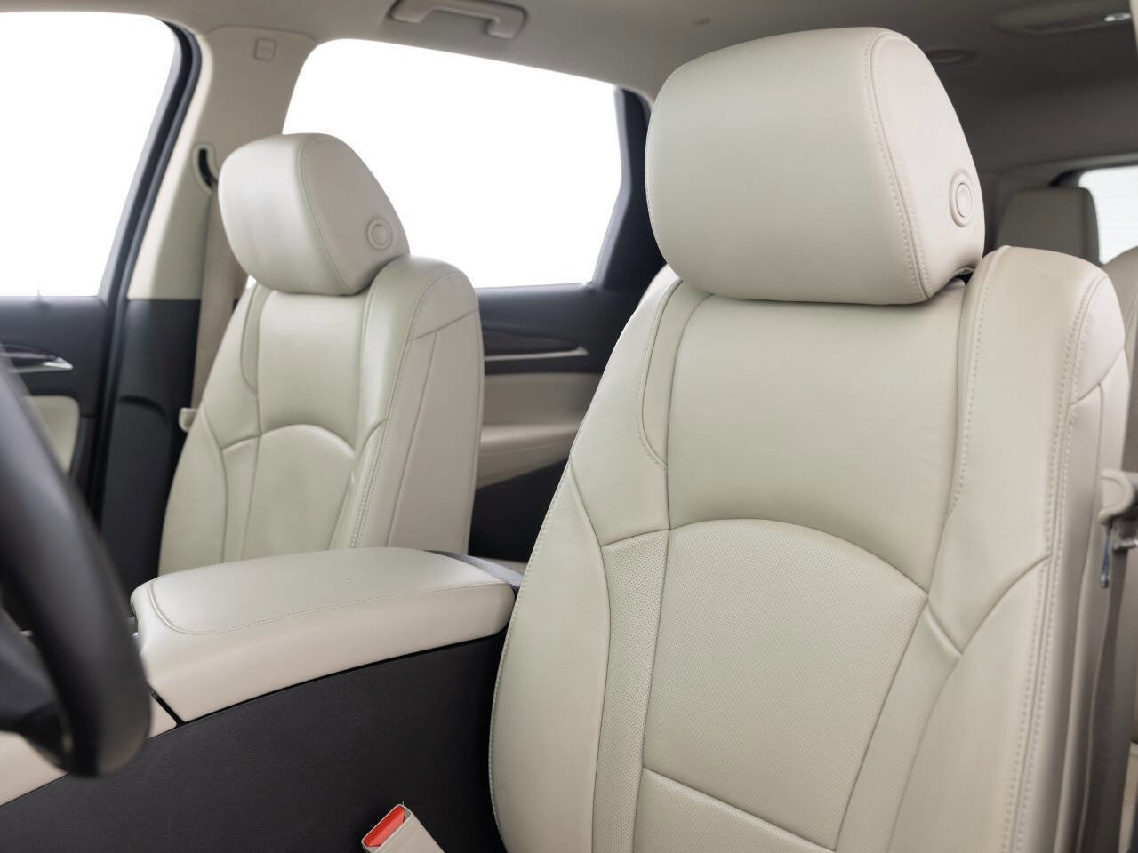 Used 2019 Buick Enclave Essence AWD/4WD image 22