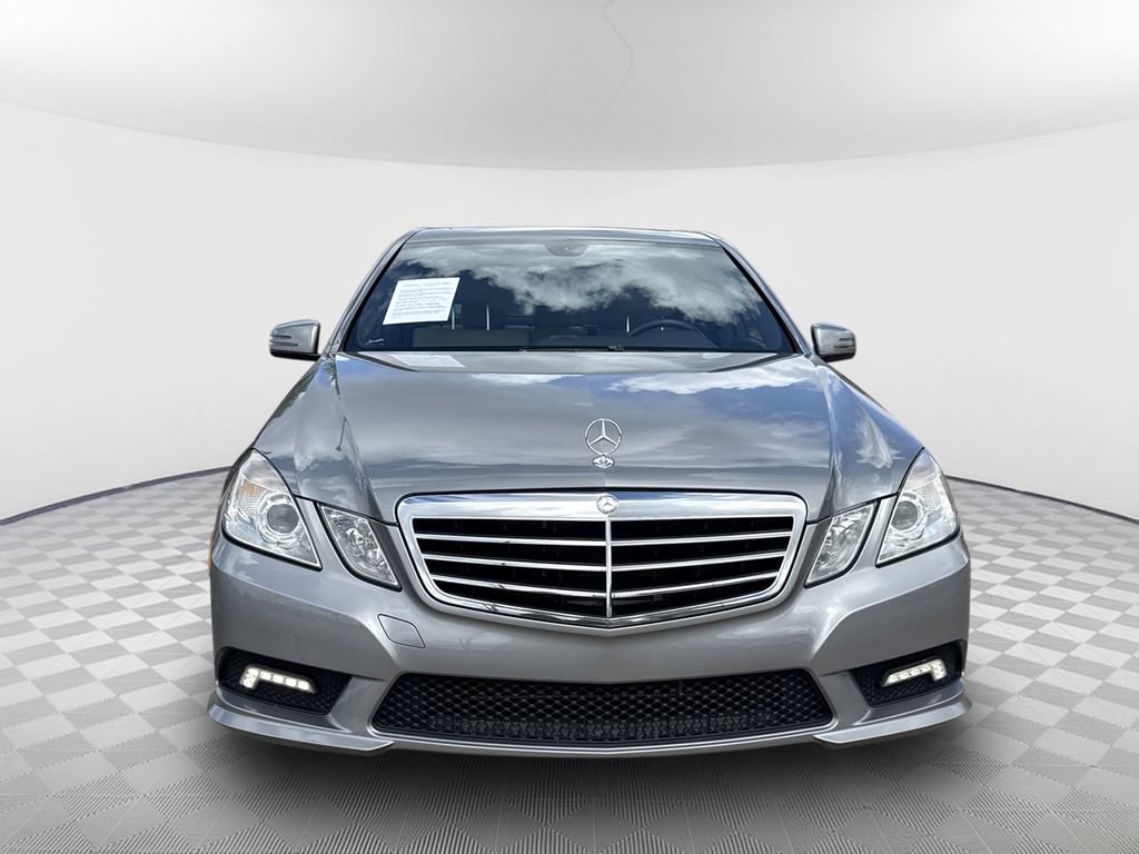 Used 2011 Mercedes-Benz E 350 Sedan image 3