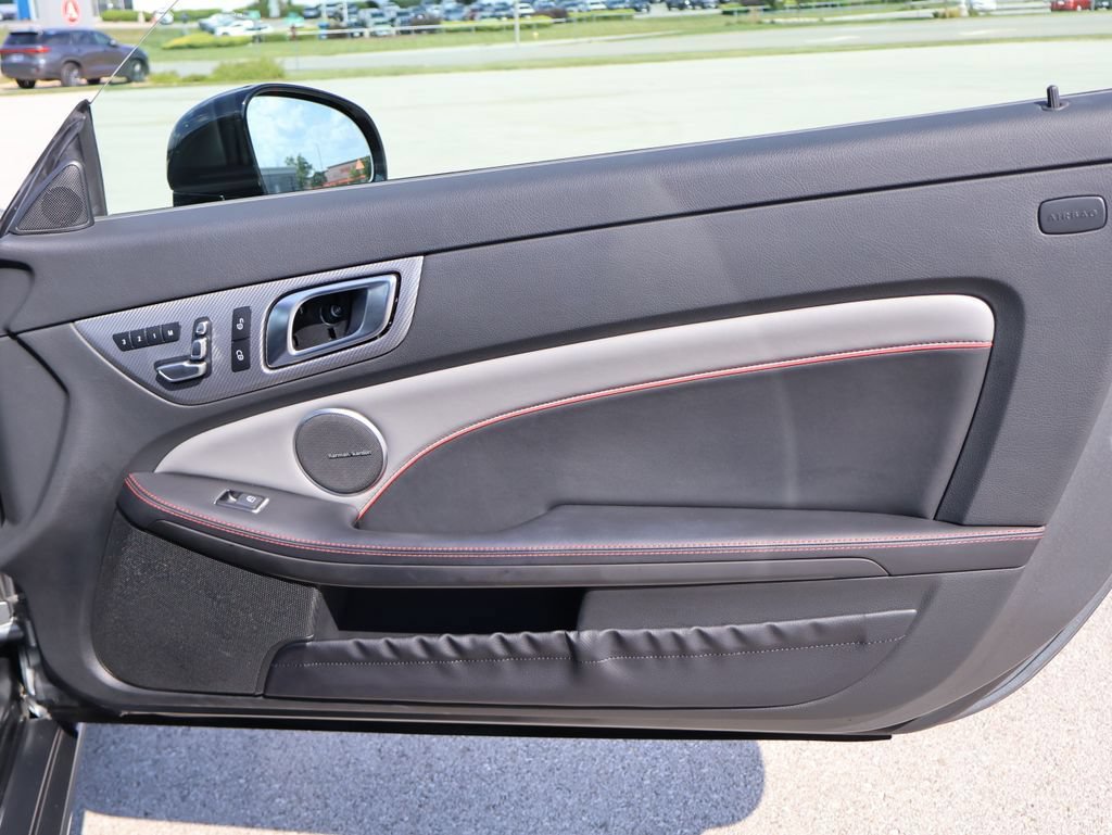 Used 2019 Mercedes-Benz SLC 43 AMG image 18