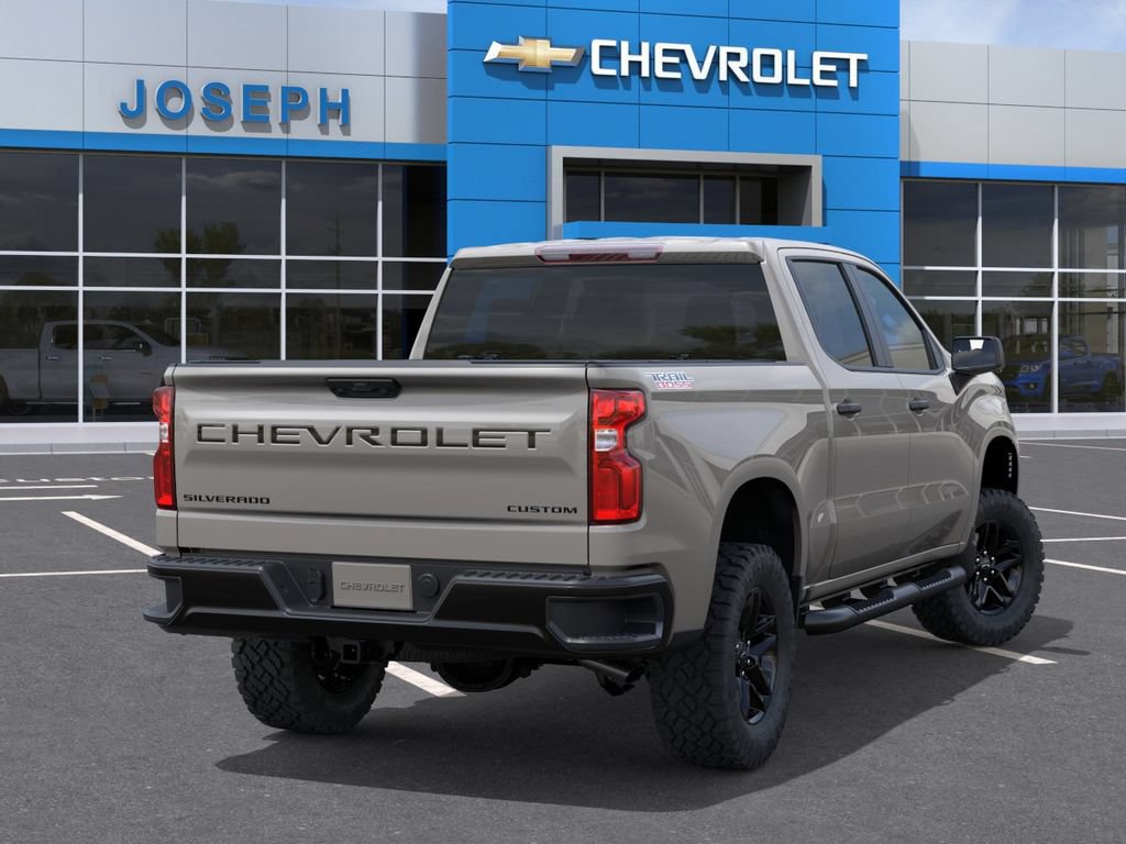New 2026 Chevrolet Silverado 1500 Custom Trail Boss w/ LPO, Dark Essentials Package AWD/4WD image 4
