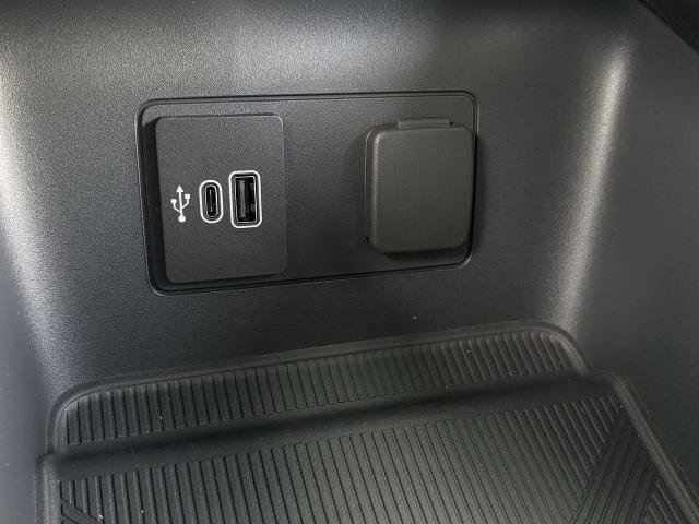 New 2026 Ford Explorer Active RWD image 48