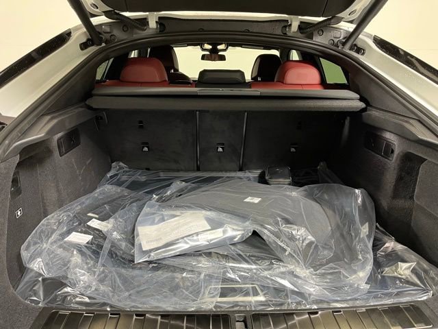 New 2026 BMW X6 xDrive40i w/ Executive Package AWD/4WD image 21