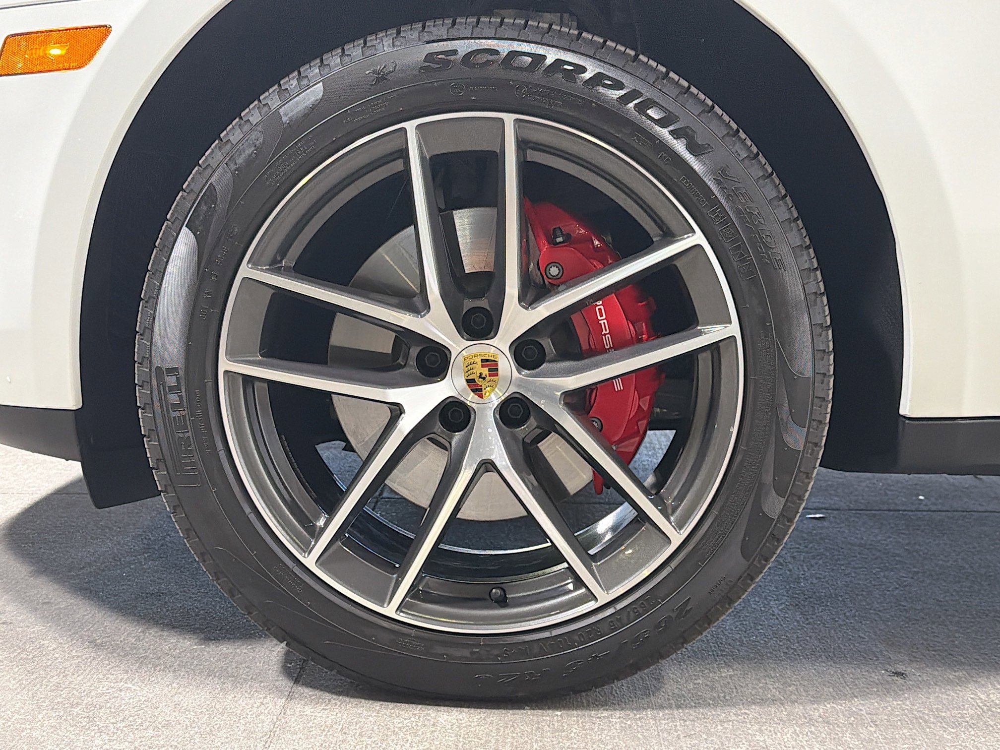 Used 2025 Porsche Macan S image 41