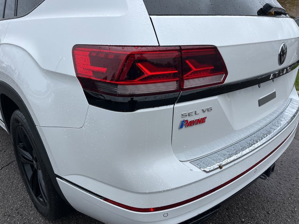 Used 2023 Volkswagen Atlas SEL R-Line image 12