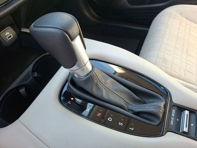 Used 2025 Honda HR-V LX image 15