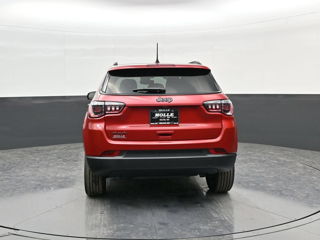 New 2026 Jeep Compass Latitude AWD/4WD image 5