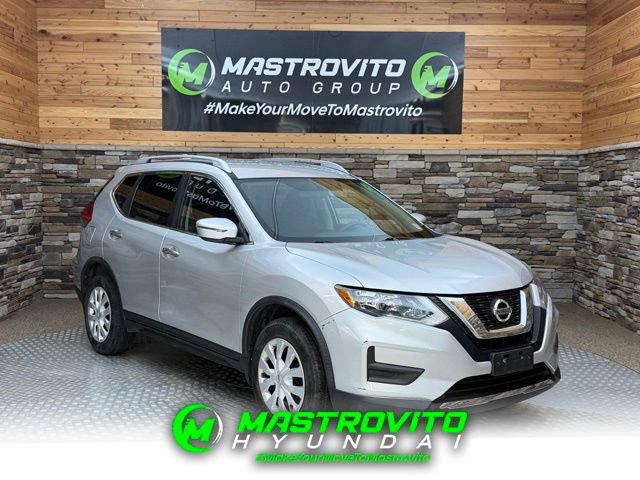 Used 2017 Nissan Rogue S w/ S Appearance Package AWD/4WD image 1