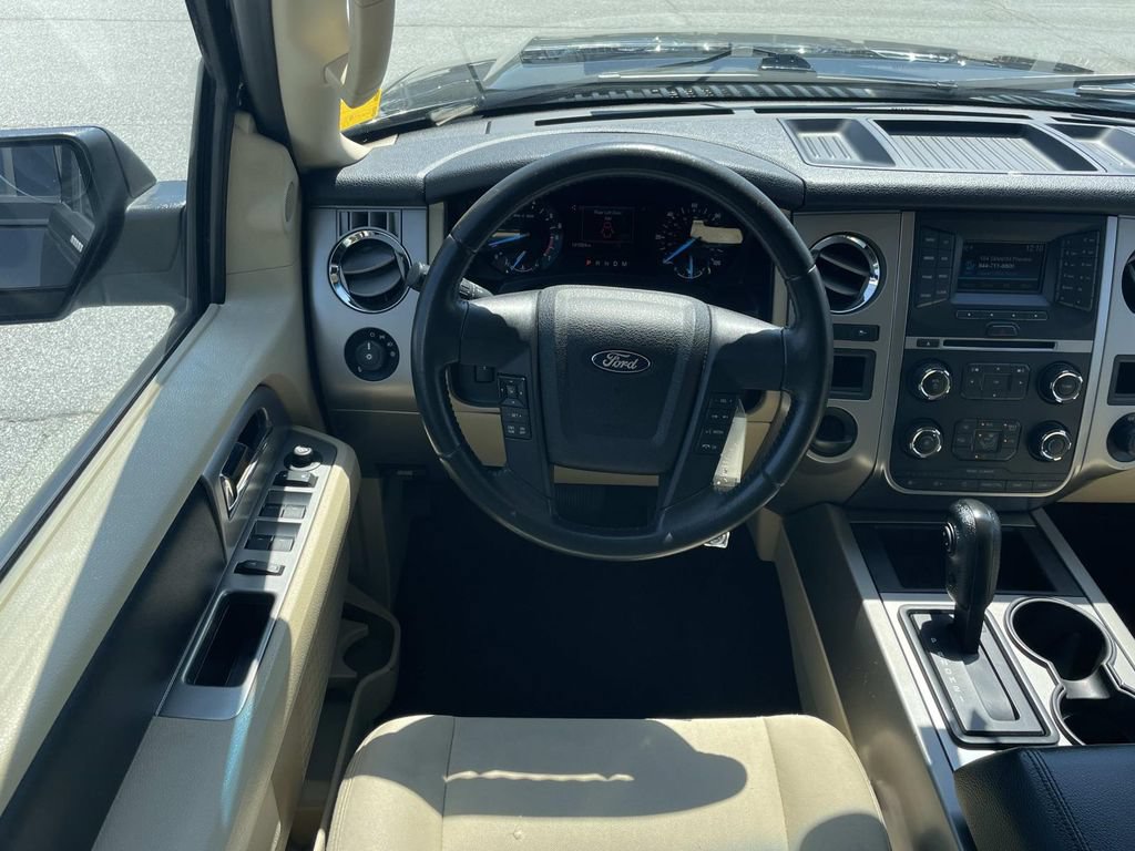 Used 2015 Ford Expedition XLT RWD image 14