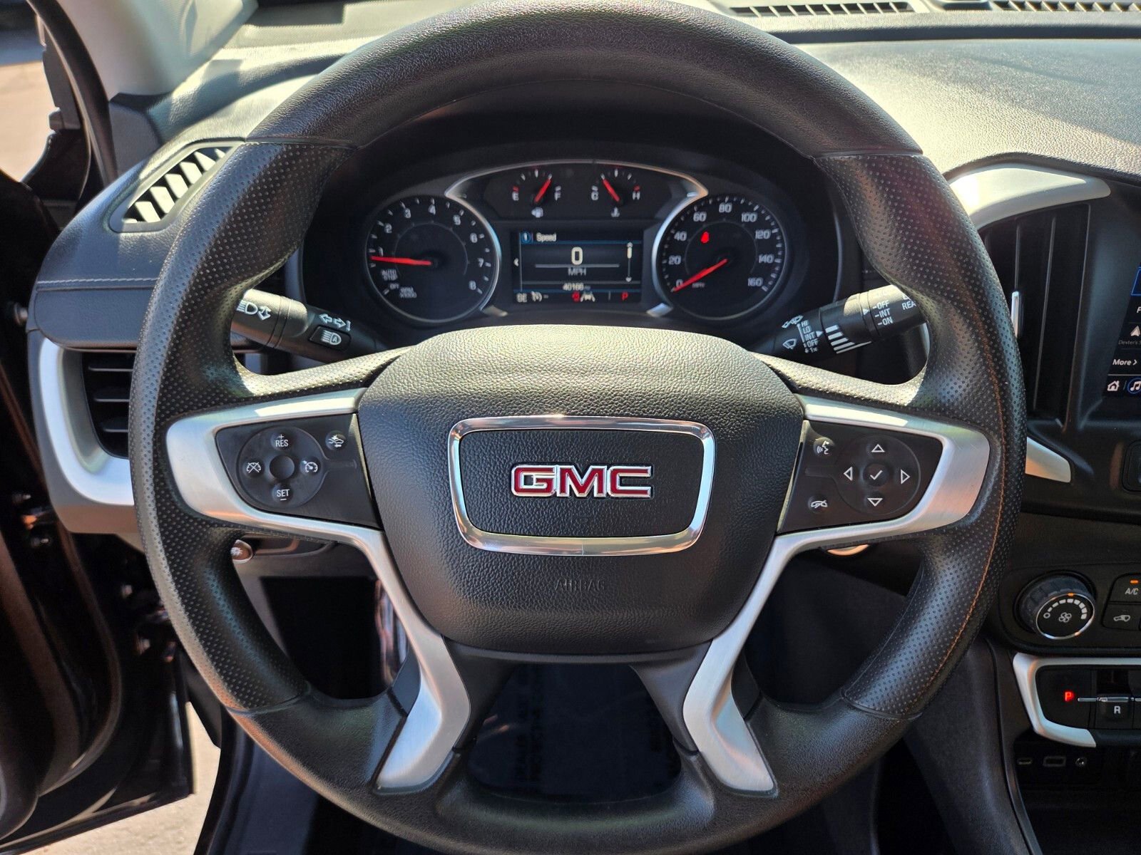 Used 2024 GMC Terrain SLE image 18
