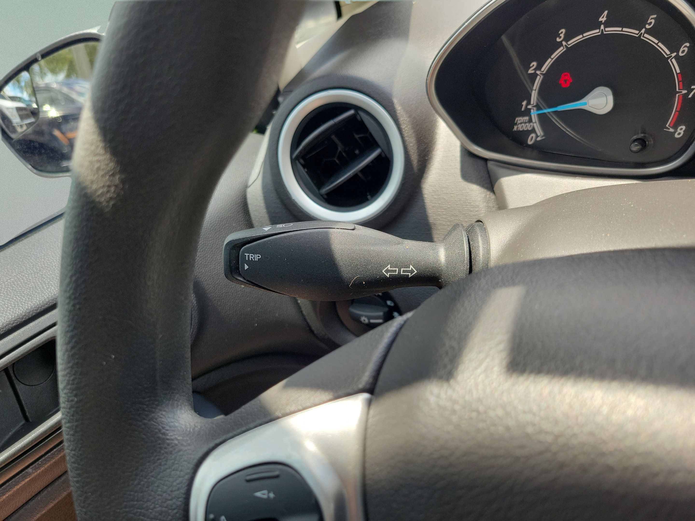 Used 2019 Ford Fiesta SE FWD image 24