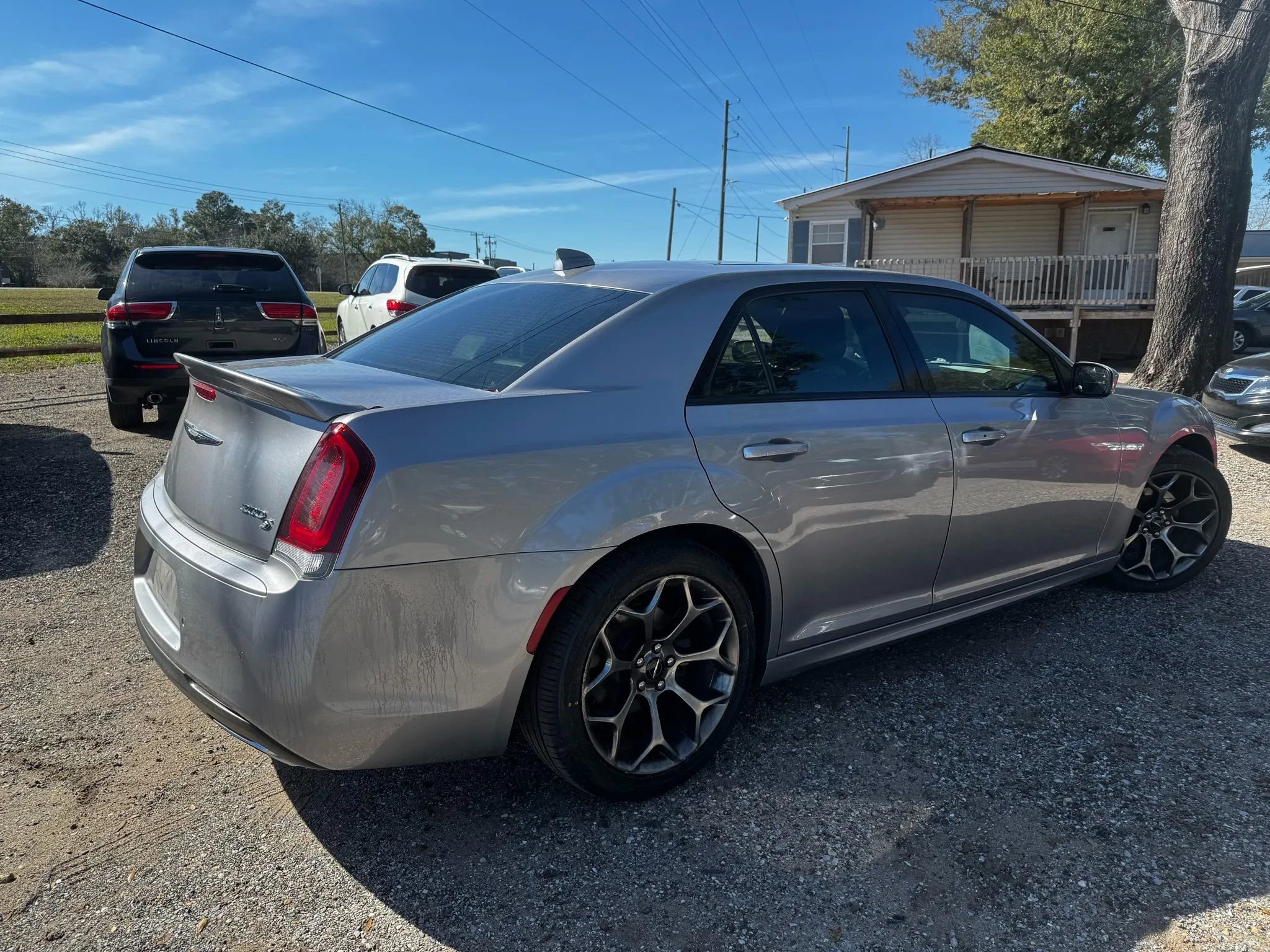 Used 2018 Chrysler 300 S w/ 300S Premium Group image 7