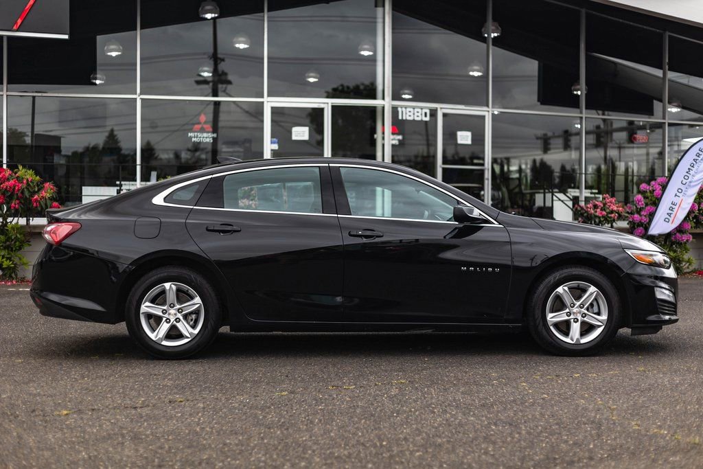 Used 2022 Chevrolet Malibu LT FWD image 7
