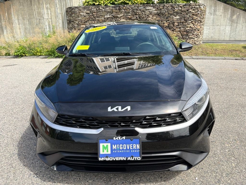 Certified 2022 Kia Forte LXS FWD image 10