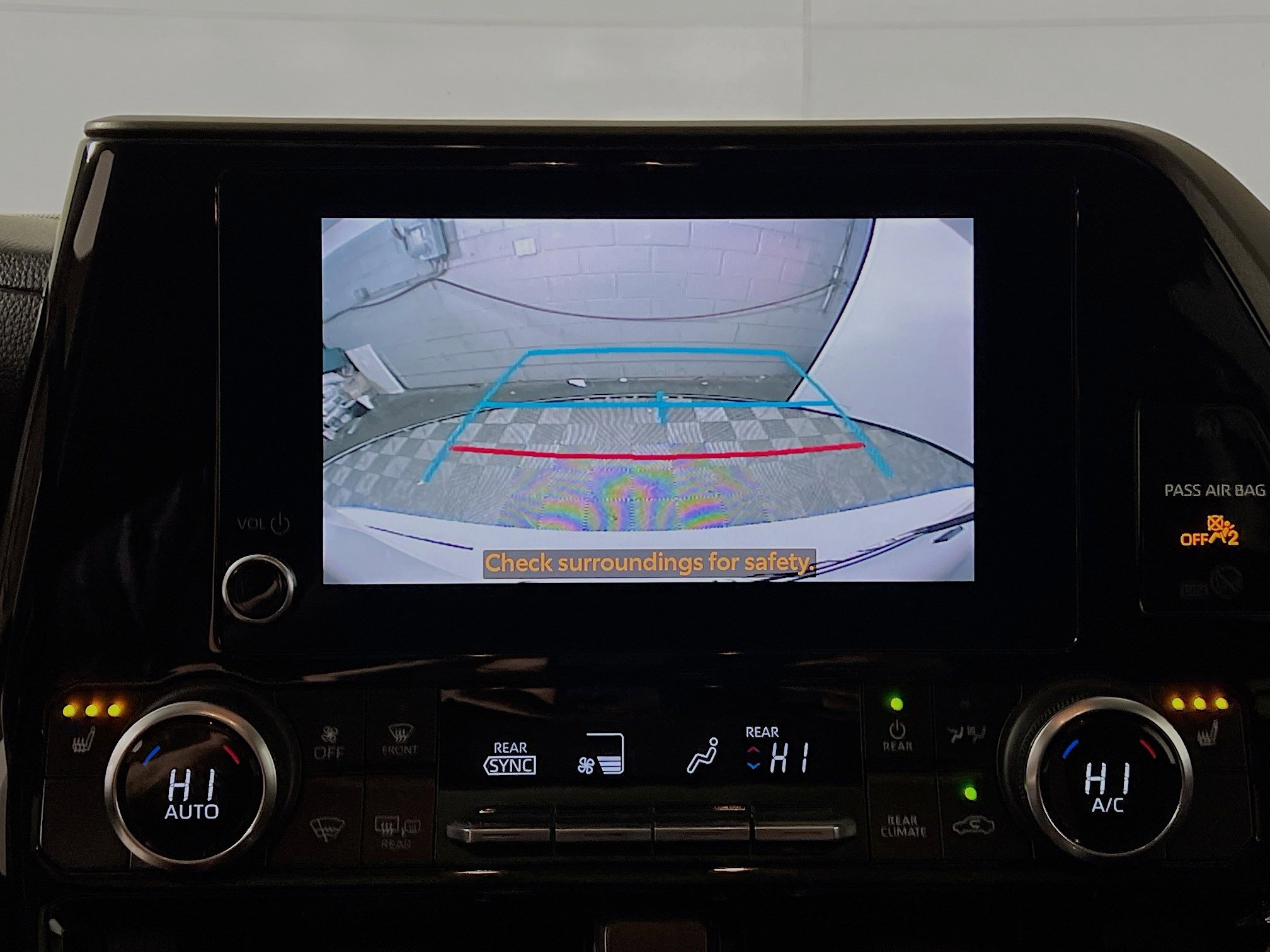 Used 2023 Toyota Highlander XLE image 28