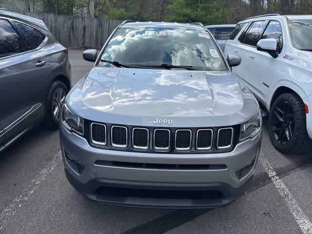Used 2018 Jeep Compass Latitude w/ Cold Weather Group image 2