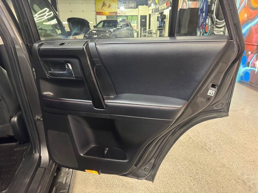 Used 2019 Toyota 4Runner TRD Off-Road AWD/4WD image 16