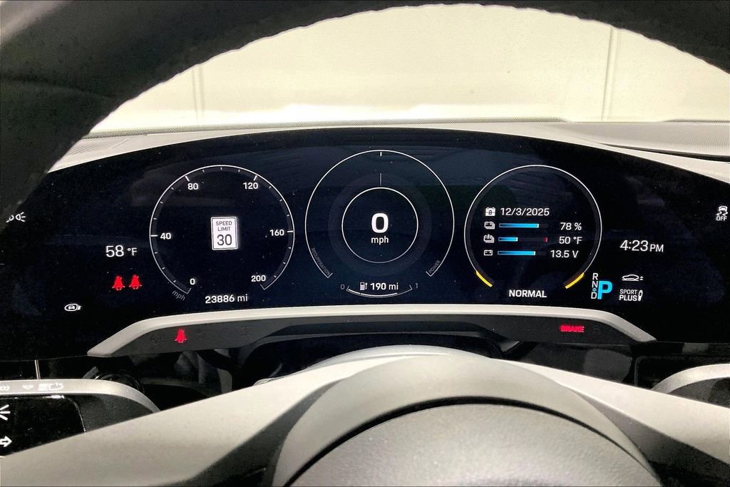 Used 2022 Porsche Taycan 4 Cross Turismo image 24