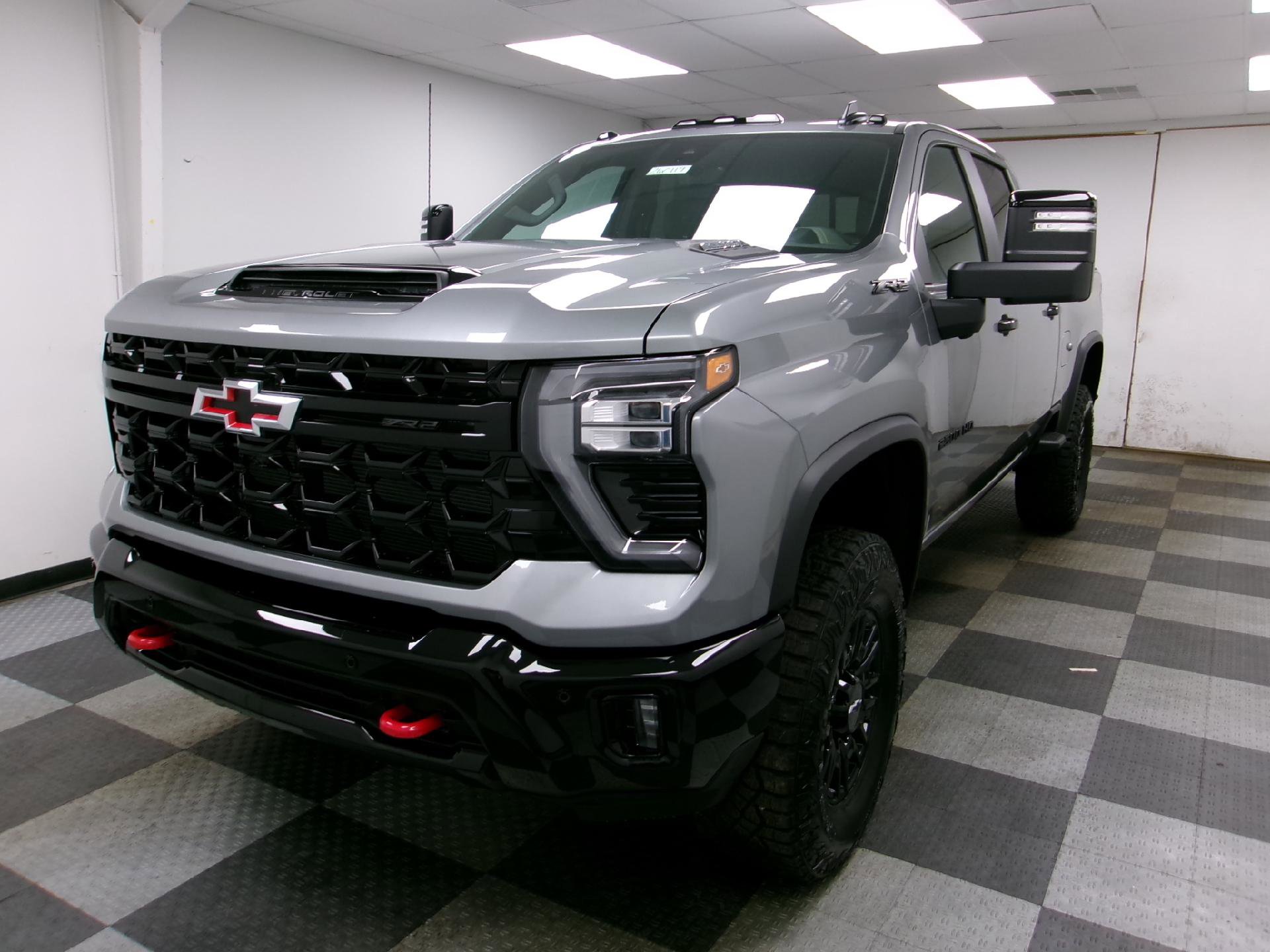 New 2026 Chevrolet Silverado 2500 ZR2 w/ LPO, Dark Essentials Package