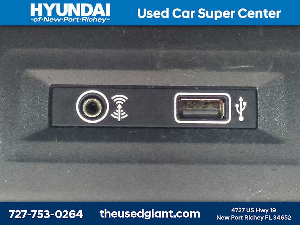 Used 2019 Volkswagen Atlas SEL FWD image 25