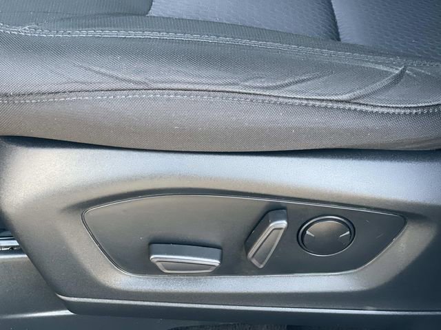 Used 2023 Ford Explorer XLT image 21