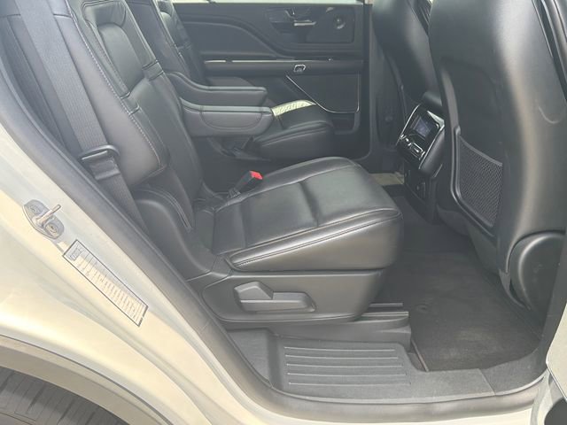 Used 2023 Lincoln Aviator Reserve AWD/4WD image 15