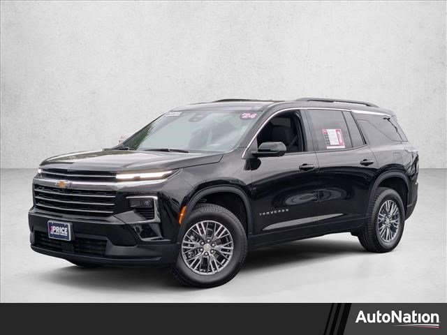 Used 2024 Chevrolet Traverse LT image 1