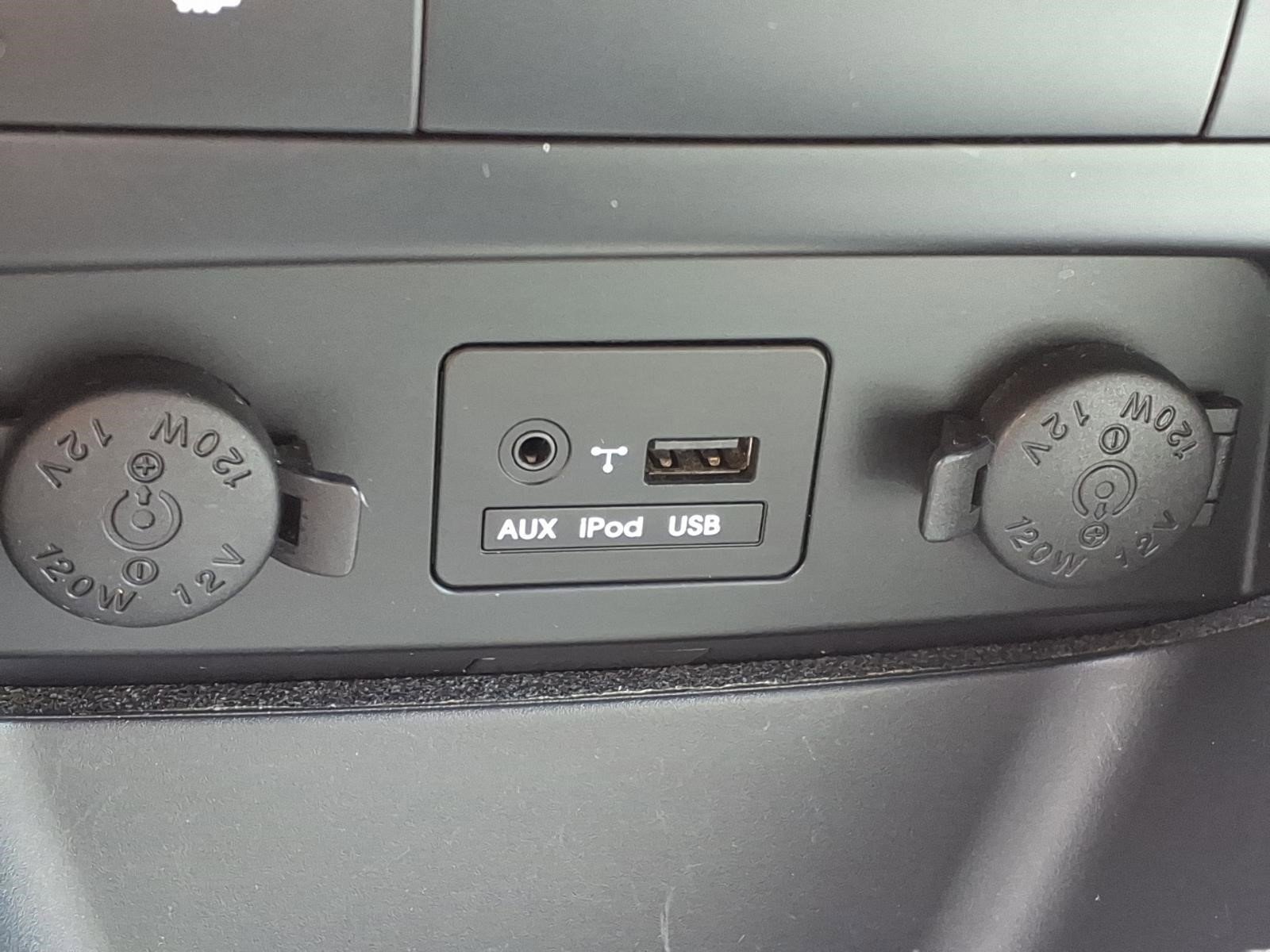 Used 2012 Kia Sorento LX w/ Convenience Pkg FWD image 19