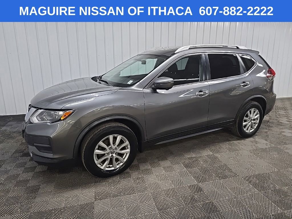 Used 2018 Nissan Rogue SV w/ Sun & Sound Touring Package image 6